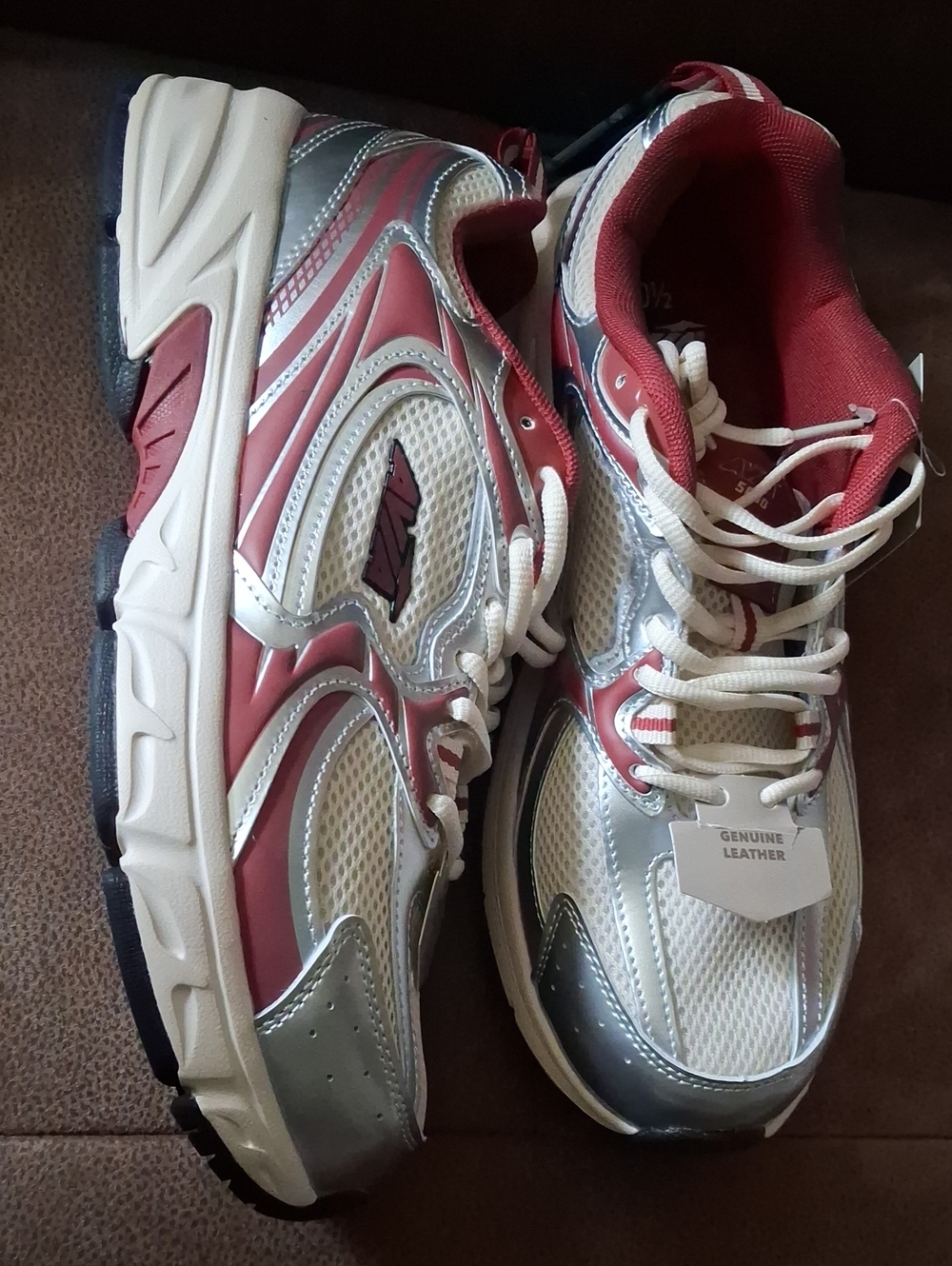 Avia Men's 5000 MET Red & Cream Athletic Sneakers - Genuine Leather Size 10 1/2